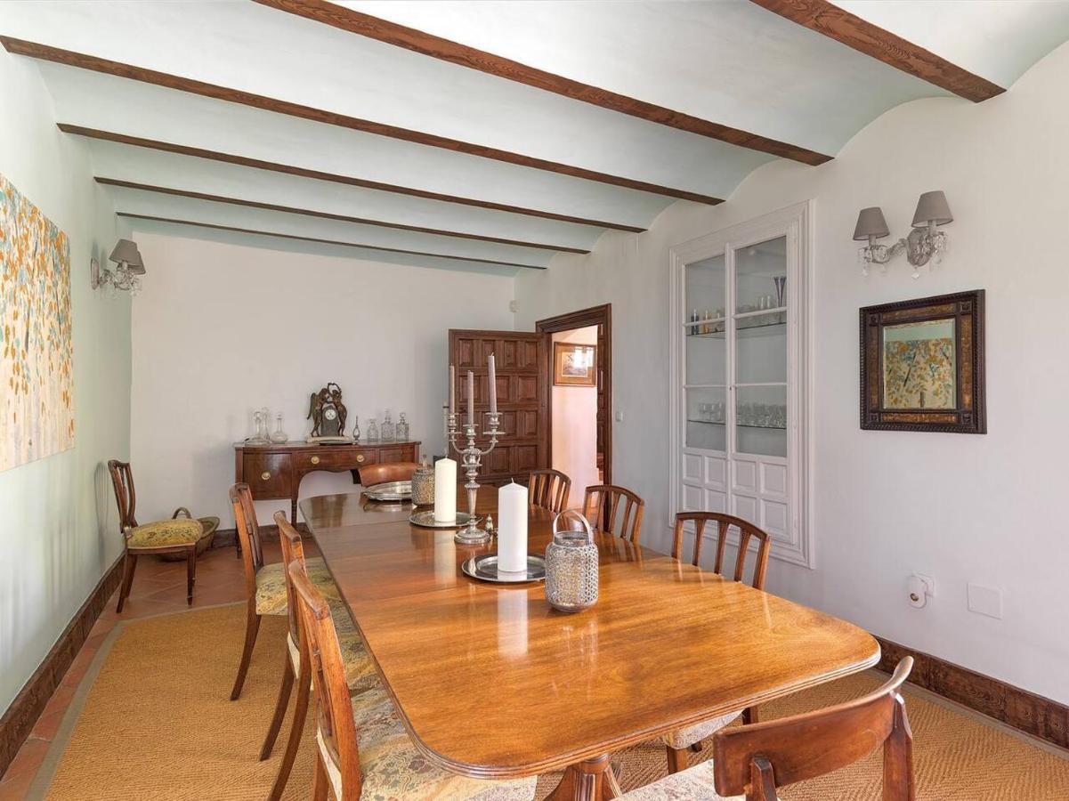 Historical Charming Cortijo Antequera Exclusive Villaer *