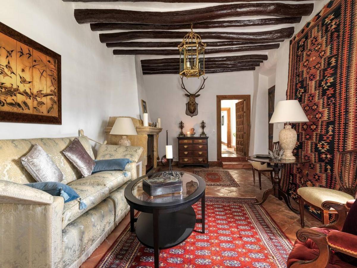Historical Charming Cortijo Antequera Exclusive Villaer Málaga